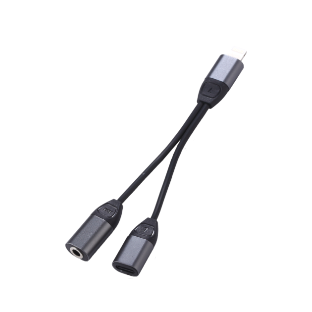 A10 Lightning to 3.5mm Audio+Lightning Charging Splitter